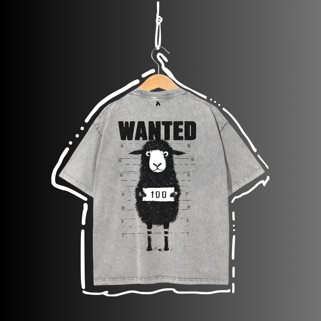 WANTED – Oversized Tee